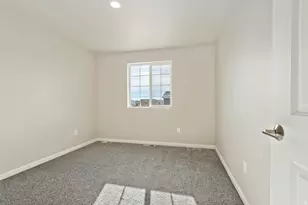 7102 N Cairns Wy, Eagle Mountain, UT 84005 - Photo 27