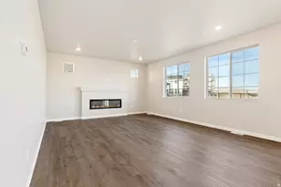 7102 N Cairns Wy, Eagle Mountain, UT 84005 - Photo 5