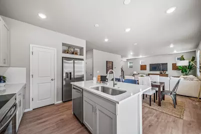 7084 N Cairns Way, Eagle Mountain, UT 84005 - Photo 9