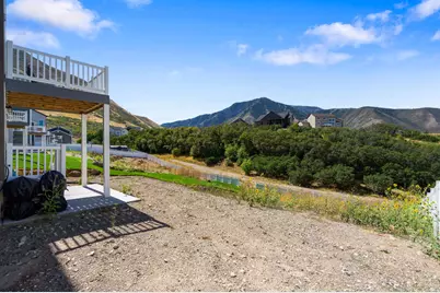 48 E Limber Pine Dr, Mapleton, UT 84664 - Photo 37