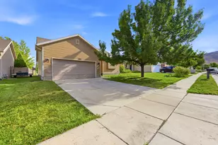 2095 E Frontier St, Eagle Mountain, UT 84005 - Photo 29