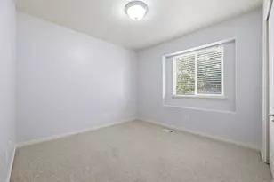 2095 E Frontier St, Eagle Mountain, UT 84005 - Photo 15