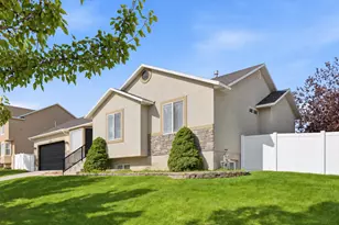 13562 S Rose Hill Dr, Riverton, UT 84096 - Photo 1