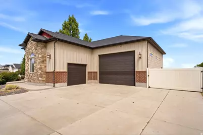 5532 W 5725 S, Hooper, UT 84315 - Photo 3