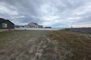 4847 N Canaan Peak Dr, Eagle Mountain, UT 84005 - Photo 5