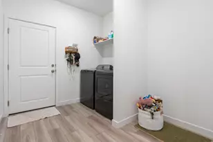 1698 E Bison Dr N, Eagle Mountain, UT 84005 - Photo 17