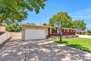 6824 S Nye Dr, Cottonwood Heights, UT 84121 - Photo 1