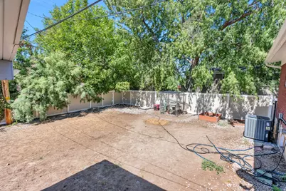 6824 S Nye Dr, Cottonwood Heights, UT 84121 - Photo 25