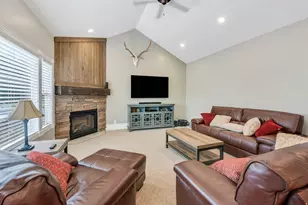 1092 N Coyote Run, Saratoga Springs, UT 84045 - Photo 5