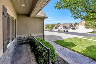 1092 N Coyote Run, Saratoga Springs, UT 84045 - Photo 33
