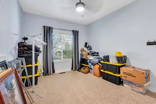 1092 N Coyote Run, Saratoga Springs, UT 84045 - Photo 13