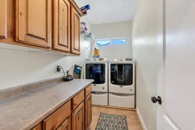 1092 N Coyote Run, Saratoga Springs, UT 84045 - Photo 15