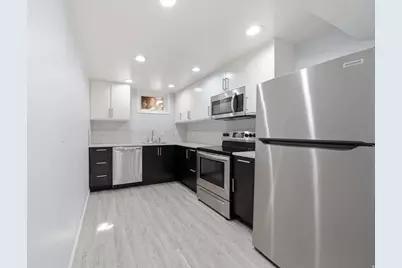 755 Barlow St N, Clearfield, UT 84015 - Photo 23