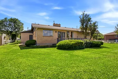 1428 E South Weber Dr, South Weber, UT 84405 - Photo 23