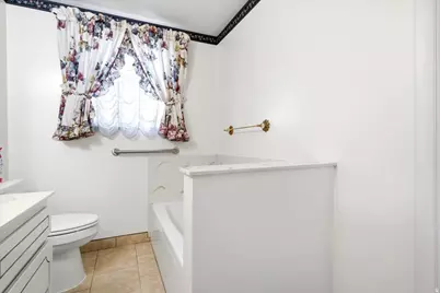 1428 E South Weber Dr, South Weber, UT 84405 - Photo 11