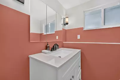 6097 S Don Carlos Dr W, Taylorsville, UT 84129 - Photo 25