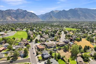 1542 E Granada Dr, Sandy, UT 84093 - Photo 53