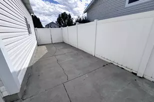 6060 W Castle Park Ln, Salt Lake City, UT 84118 - Photo 29