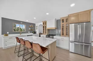 2050 E Gyrfalcon Dr, Sandy, UT 84092 - Photo 11