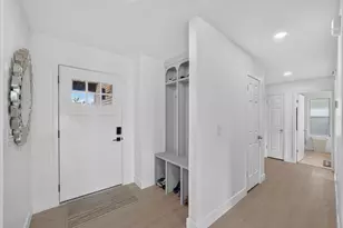 2050 E Gyrfalcon Dr, Sandy, UT 84092 - Photo 3