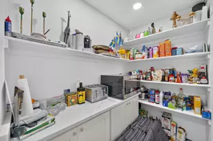 2050 E Gyrfalcon Dr, Sandy, UT 84092 - Photo 15
