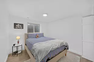 2050 E Gyrfalcon Dr, Sandy, UT 84092 - Photo 35