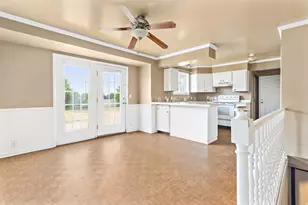 12666 S Gilbert Cir, Riverton, UT 84065 - Photo 7