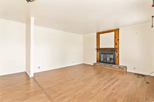 12666 S Gilbert Cir, Riverton, UT 84065 - Photo 5