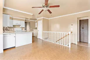 12666 S Gilbert Cir, Riverton, UT 84065 - Photo 9