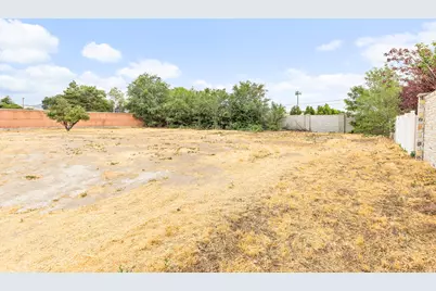 2812 W Gilbert Cir #101, Riverton, UT 84065 - Photo 5