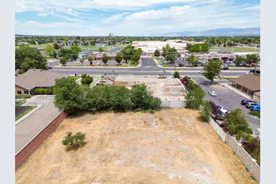 2812 W Gilbert Cir #101, Riverton, UT 84065 - Photo 11