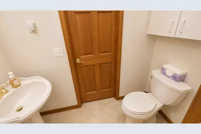 8590 S Snowville Dr, Sandy, UT 84093 - Photo 17