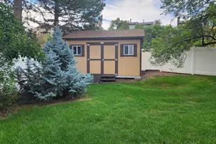 8590 S Snowville Dr, Sandy, UT 84093 - Photo 37