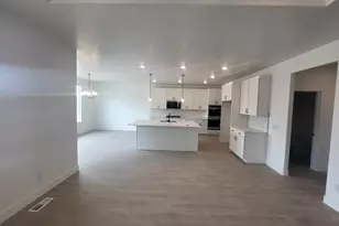 4056 N Majors St, Eagle Mountain, UT 84005 - Photo 5
