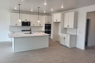 4056 N Majors St, Eagle Mountain, UT 84005 - Photo 3