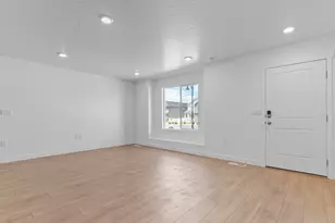 1678 N Copper Cyn Dr, Tooele, UT 84074 - Photo 9