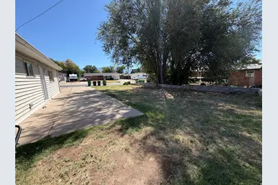 440 N 200 W, Clearfield, UT 84015 - Photo 17