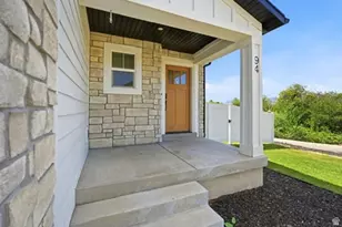 94 E 520 N, Providence, UT 84332 - Photo 3