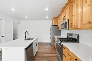 94 E 520 N, Providence, UT 84332 - Photo 7
