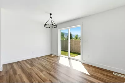 94 E 520 N, Providence, UT 84332 - Photo 11