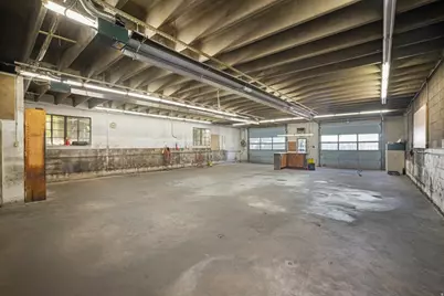 9144 S State St, Sandy, UT 84070 - Photo 17