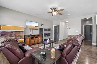 4841 N Goosefoot Dr W, Eagle Mountain, UT 84005 - Photo 9
