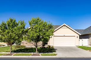 961 N Abbey Dr, North Salt Lake, UT 84054 - Photo 37