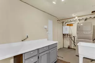 2611 E 1300 S, Salt Lake City, UT 84108 - Photo 43