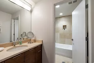 815 N Sandhurst Dr, Salt Lake City, UT 84103 - Photo 67
