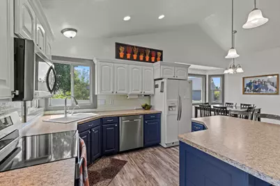 572 Willow Cir, North Logan, UT 84341 - Photo 7