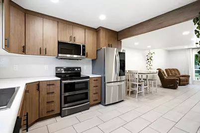 88 W 50 S #W5, Centerville, UT 84014 - Photo 3