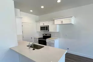 7303 N Hidden Loop Rd, Eagle Mountain, UT 84005 - Photo 5