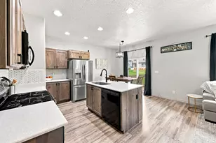 712 N 2560 E, Spanish Fork, UT 84660 - Photo 11