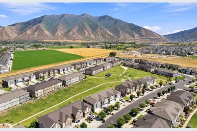 712 N 2560 E, Spanish Fork, UT 84660 - Photo 31
